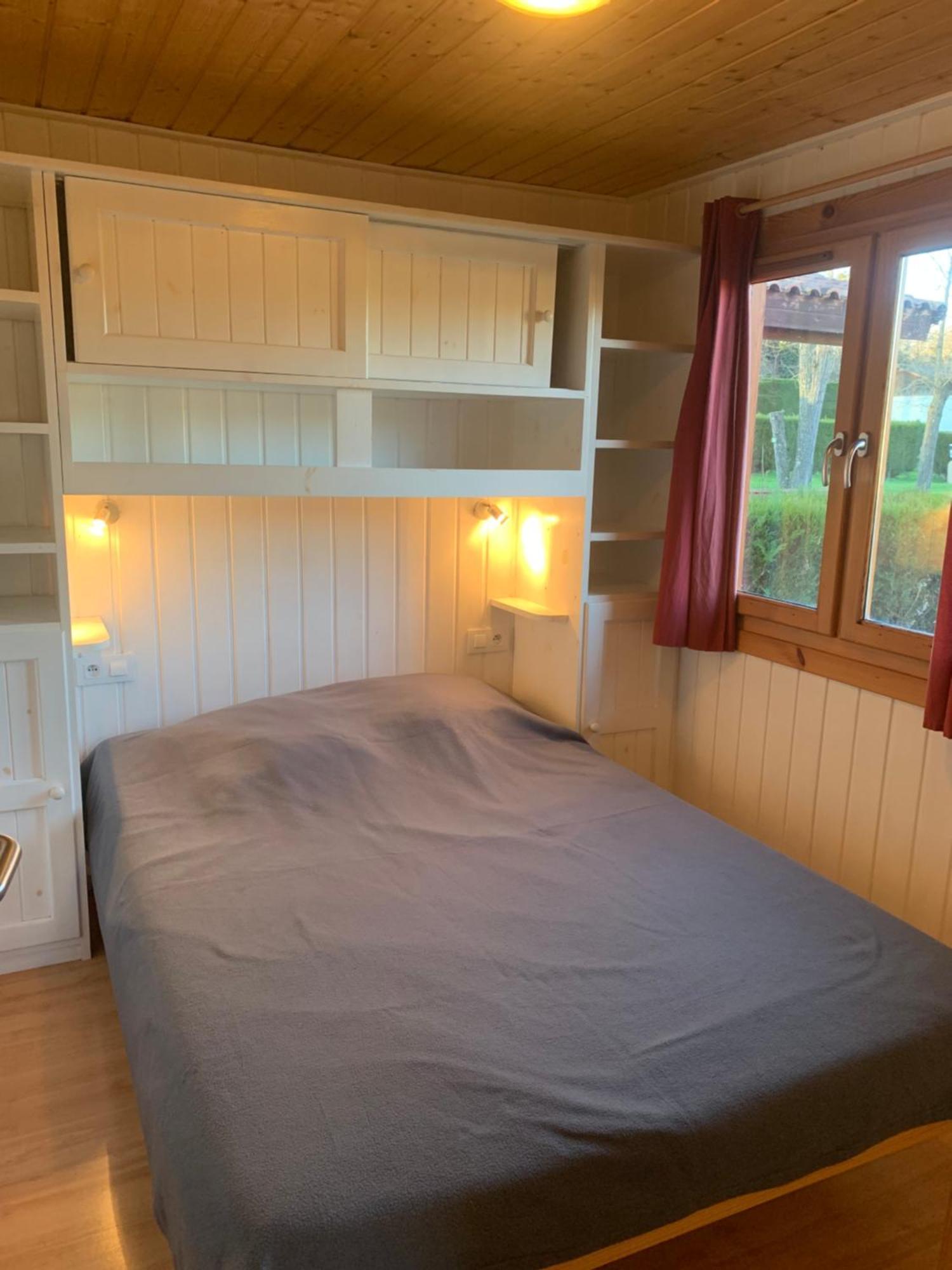 Camping Familial Paisible Avec Piscine, Mobil Home , Chalet, Studio & Emplacement Nue Casties-Labrande Εξωτερικό φωτογραφία