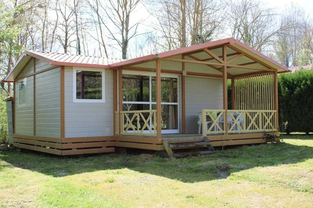 Camping Familial Paisible Avec Piscine, Mobil Home , Chalet, Studio & Emplacement Nue Casties-Labrande Εξωτερικό φωτογραφία